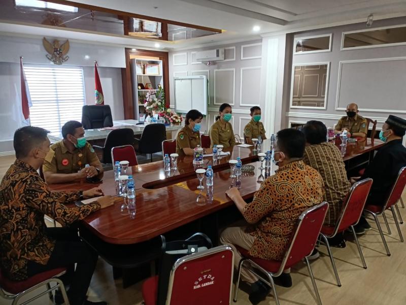 PJ.BUPATI LANDAK MENERIMA TIM ASESMEN ELIMINASI MALARIA KABUPATEN LANDAK