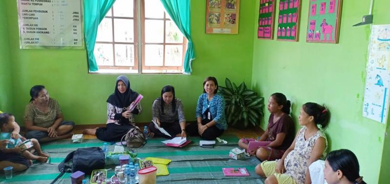 KELAS IBU  HAMIL DI POLINDES BINAAN  DALAM RANGKA MENURUNKAN ANGKA STUNTING