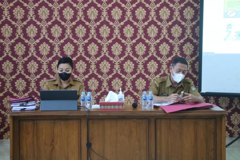 Bupati Landak Gelar Rapat Informasi Standar Pelayanan Publik Berbasis Elektronik